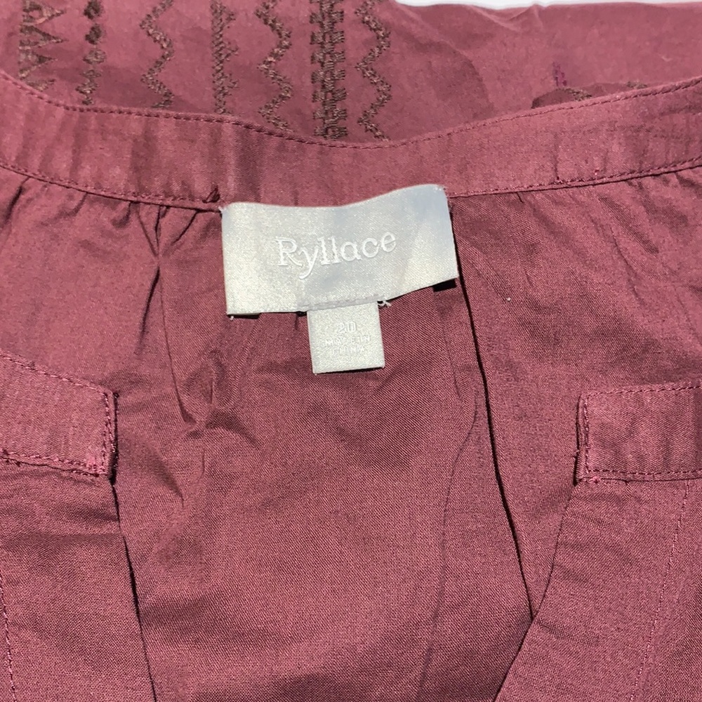 Ryllace Port Organic Cotton Embroidered Top - Picture 8 of 8